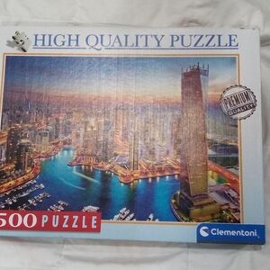 500-Piece Cityscape Puzzle - Blue, Orange, Yellow